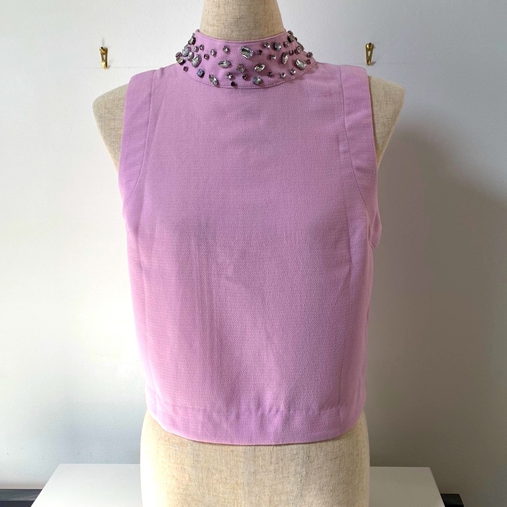 NWT!!Joa Los Angeles Pink Crop Top w/ Jeweled Neck